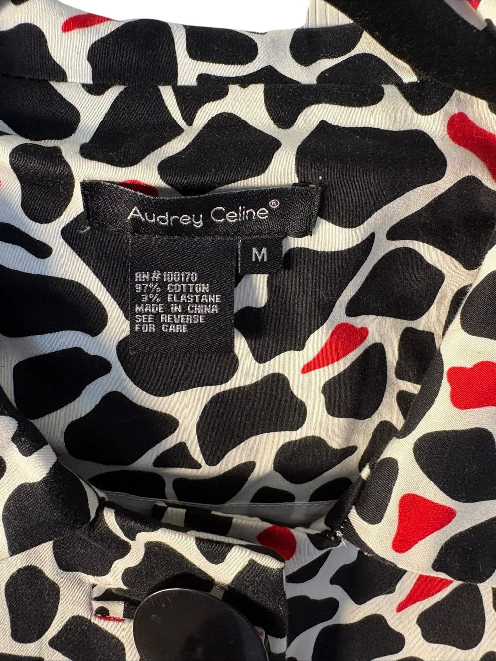 Bold Black & White Giraffe Print Jacket with Red Accents - Picture 5 of 6